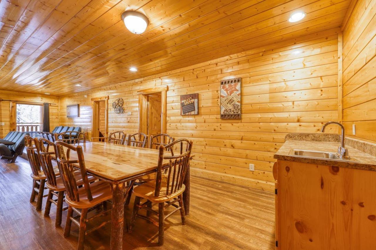 Black Bear Ridge Resort: Valhalla Manor By Dc Sevierville Exterior photo