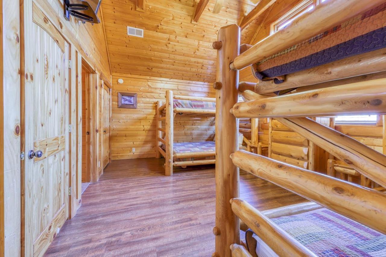 Black Bear Ridge Resort: Valhalla Manor By Dc Sevierville Exterior photo